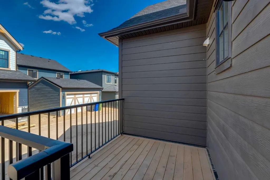 90 Treeline Gardens SW Calgary AB T2Y 0W6