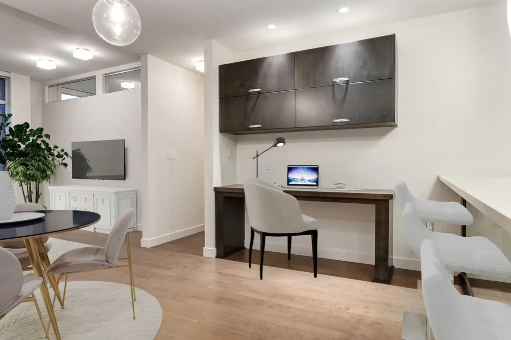 530 12 Avenue SW Calgary AB T2R0B1