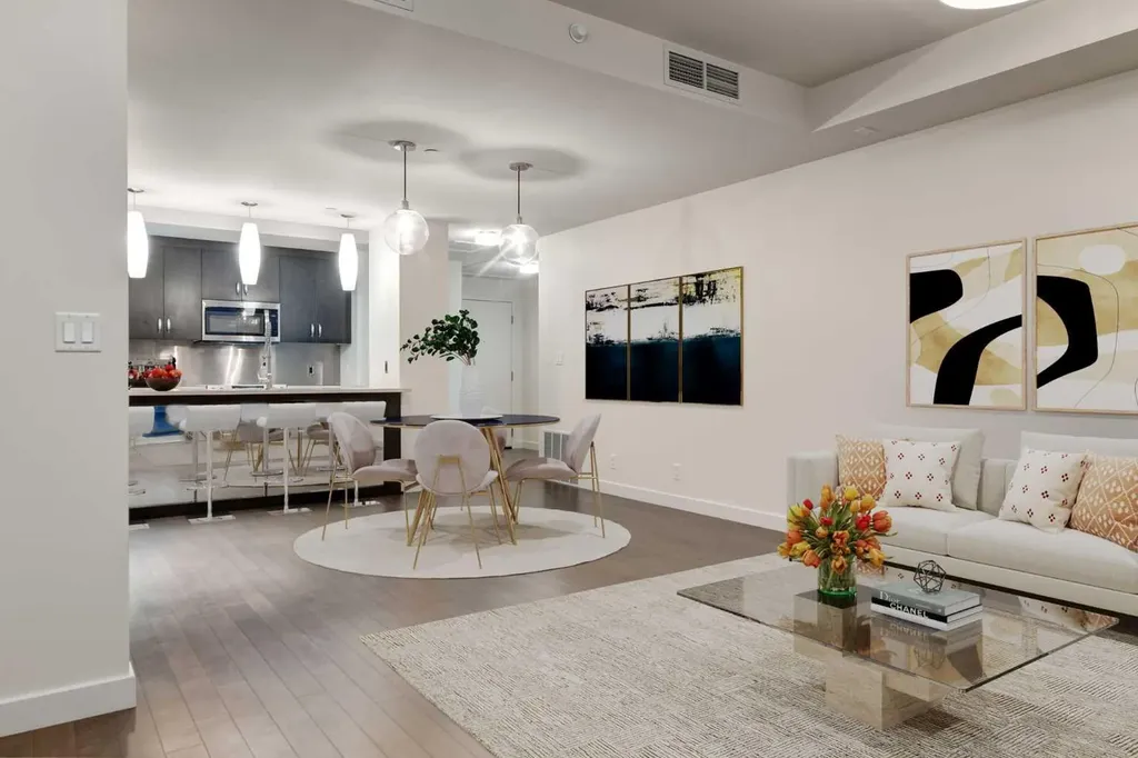 530 12 Avenue SW Calgary AB T2R0B1