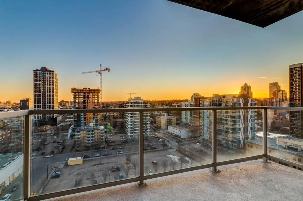 530 12 Avenue SW Calgary AB T2R0B1