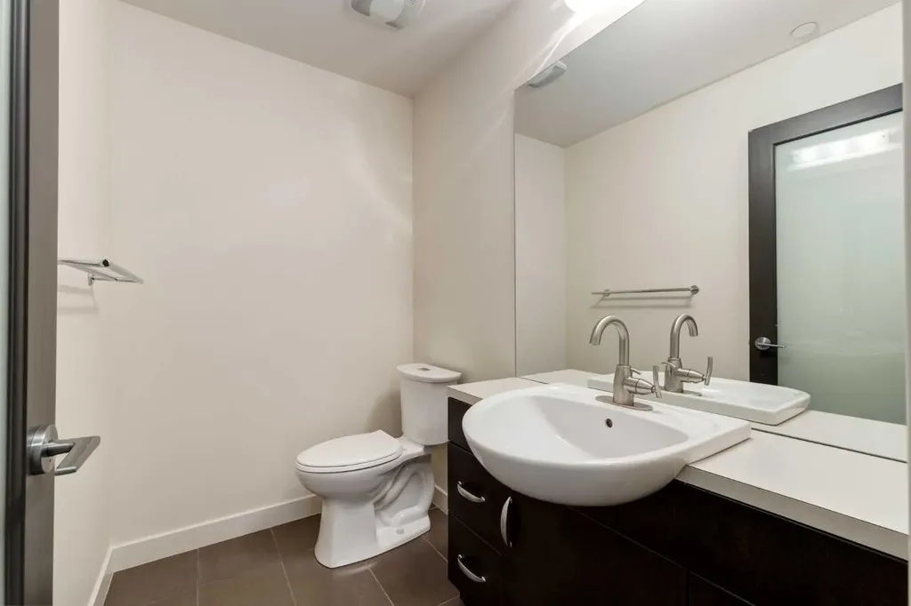 530 12 Avenue SW Calgary AB T2R0B1