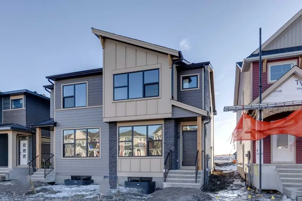 347 Fireside Drive Cochrane AB T4C 3E1