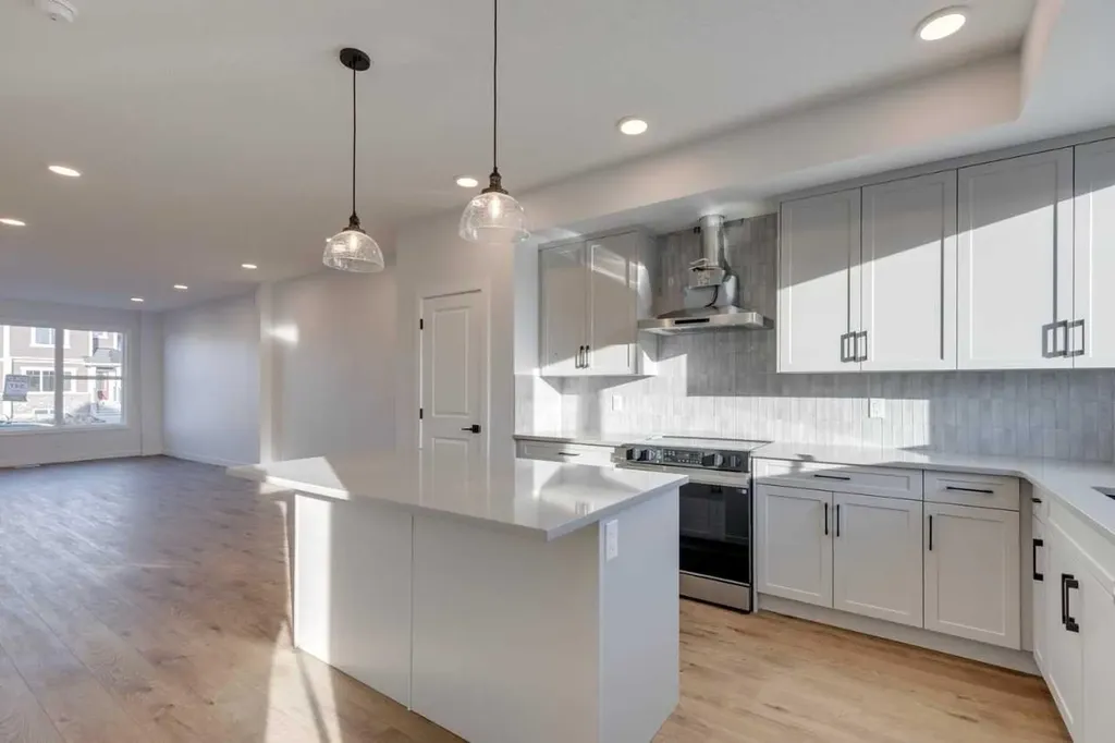 347 Fireside Drive Cochrane AB T4C 3E1