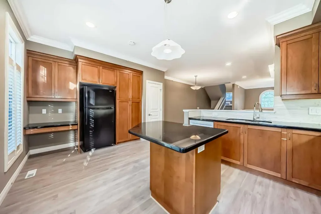 1145 Cameron Avenue SW Calgary AB T2T 0K6