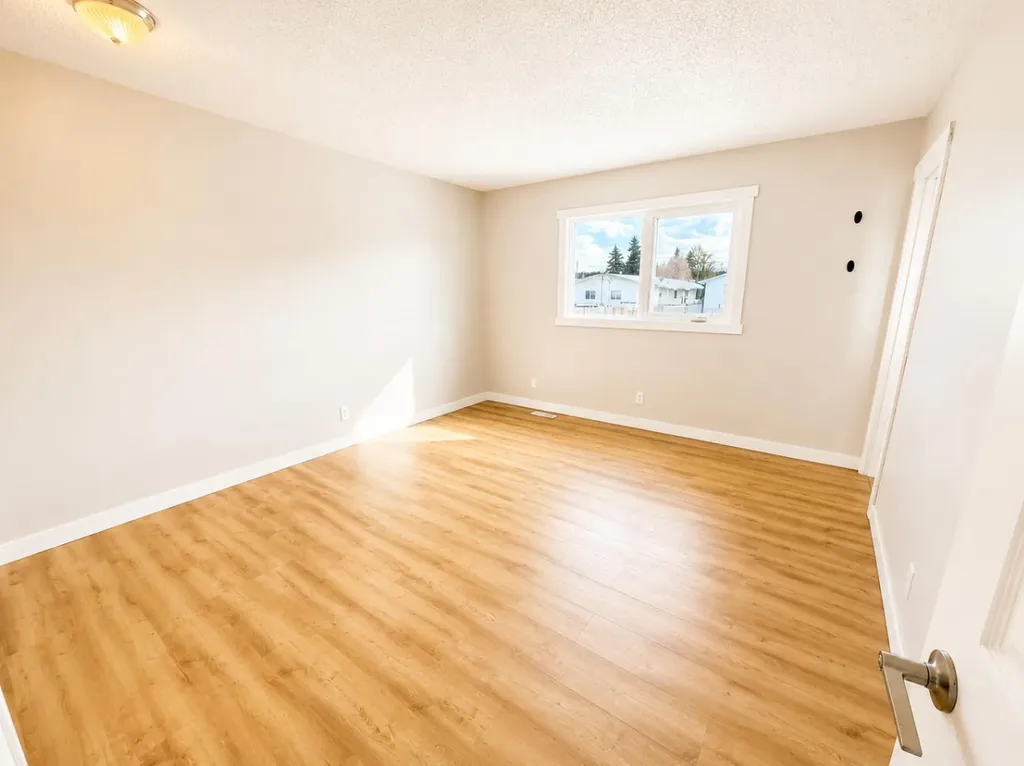 34 Wedow Drive Whitecourt AB T7S 1B6