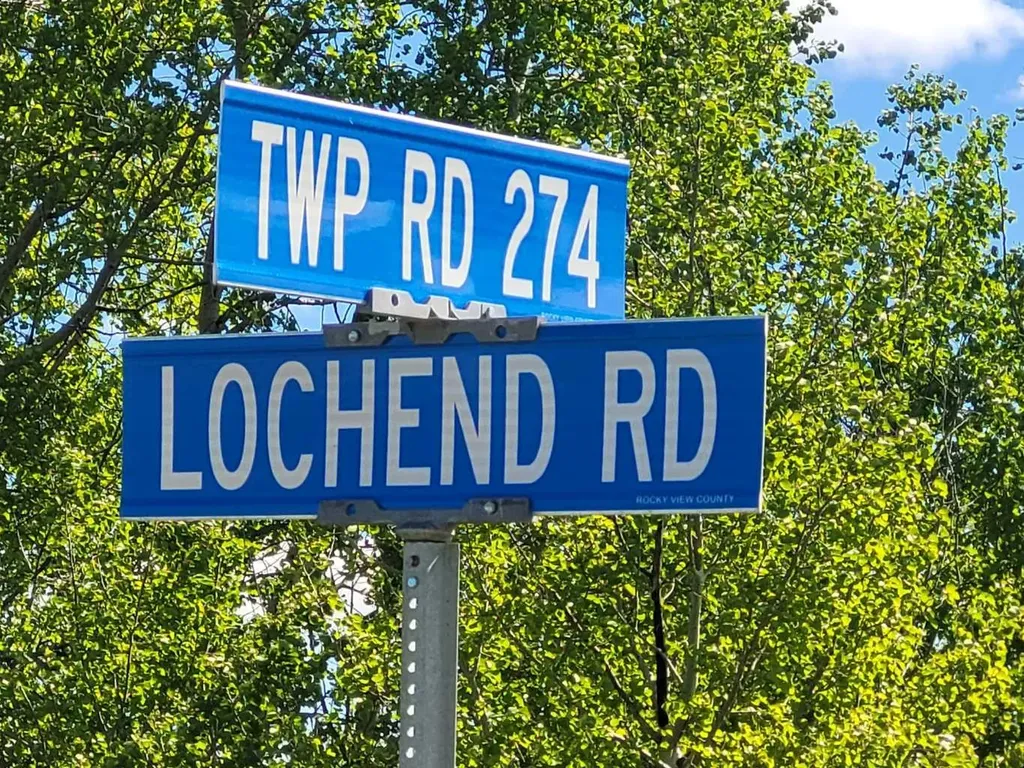 W-5,R-3,T-27,S-22, SE Lochend Road NW Rural Rocky View County AB T0M1L0