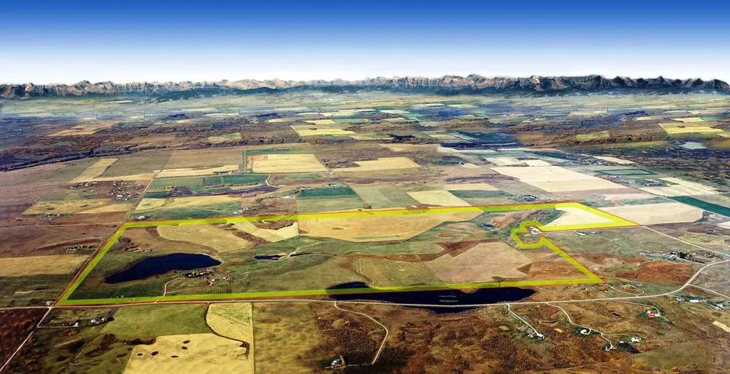 W-5,R-3,T-27,S-22, SE Lochend Road NW Rural Rocky View County AB T0M1L0
