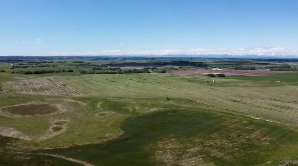 W-5,R-3,T-27,S-22, SE Lochend Road NW Rural Rocky View County AB T0M1L0