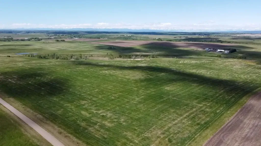 W-5,R-3,T-27,S-22, SE Lochend Road NW Rural Rocky View County AB T0M1L0