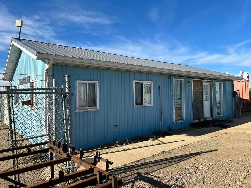 4905 57 Avenue Two Hills AB T0B 4K0