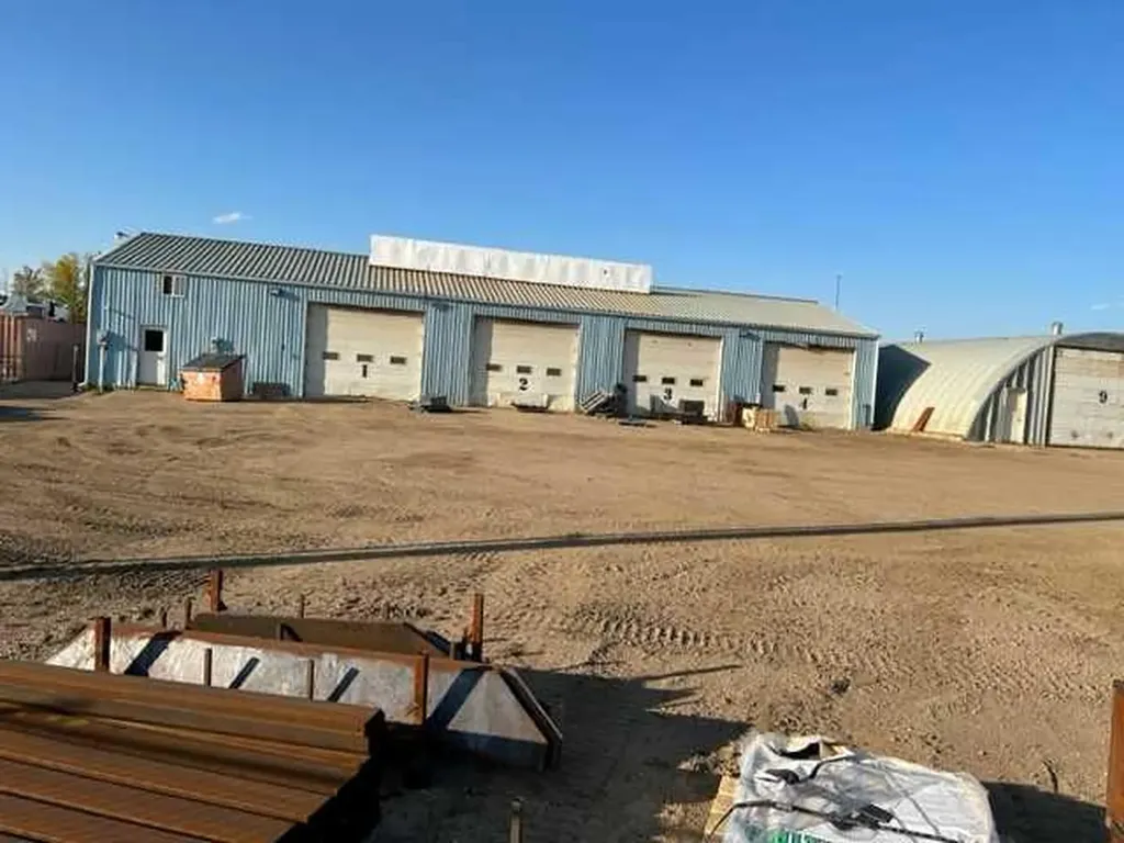 4905 57 Avenue Two Hills AB T0B 4K0