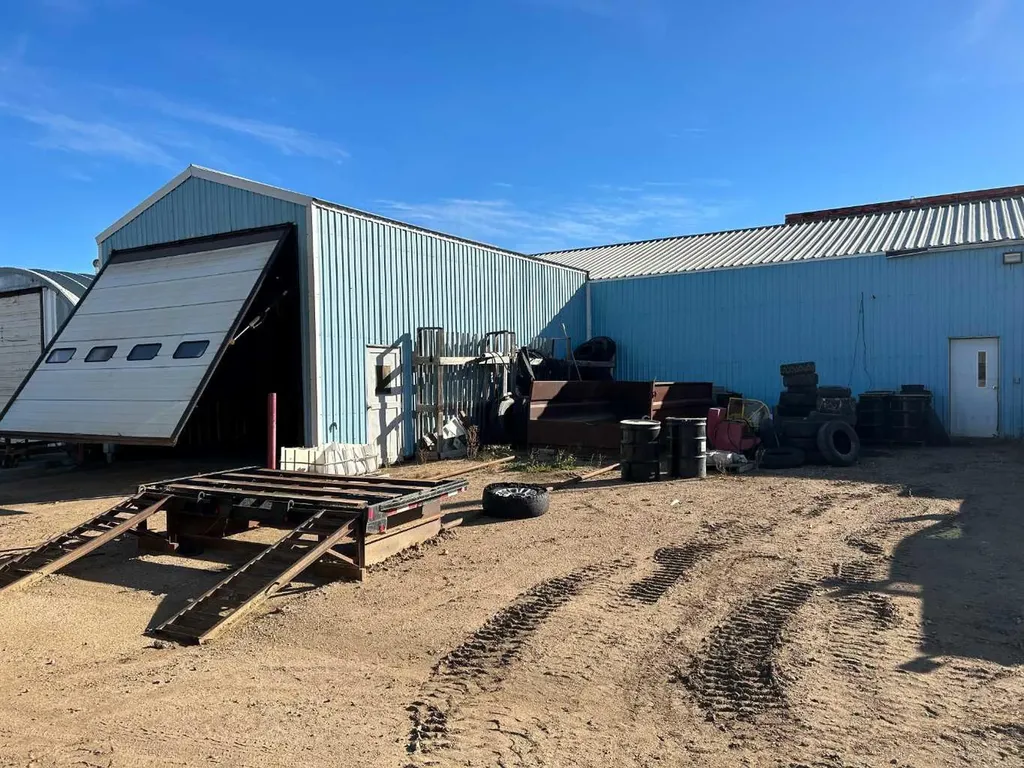 4905 57 Avenue Two Hills AB T0B 4K0