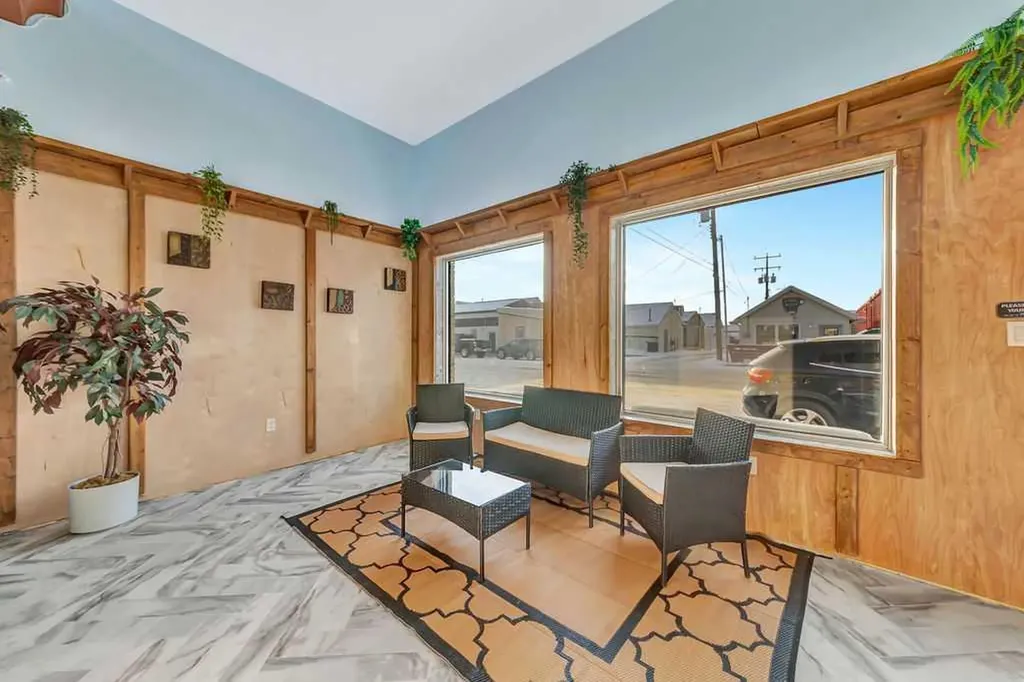 5034 51 Avenue Provost AB T0B 3S0