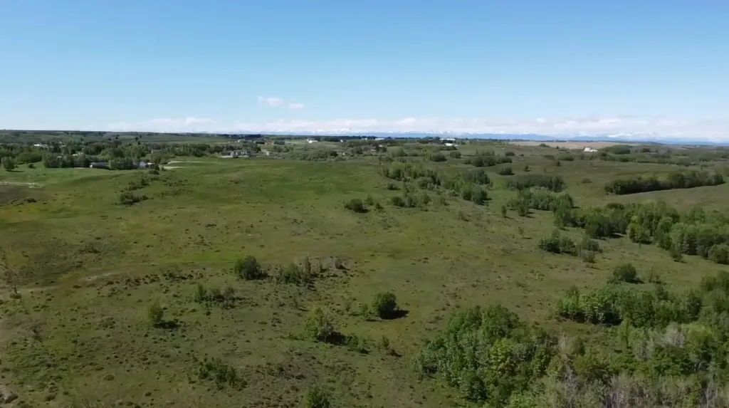 W-5.R-3,T-26,S-22, Q-sw Lochend Road NW Rural Rocky View County AB T4C 2B3