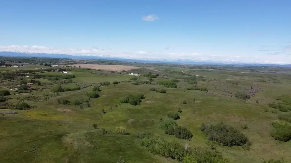W-5.R-3,T-26,S-22, Q-sw Lochend Road NW Rural Rocky View County AB T4C 2B3