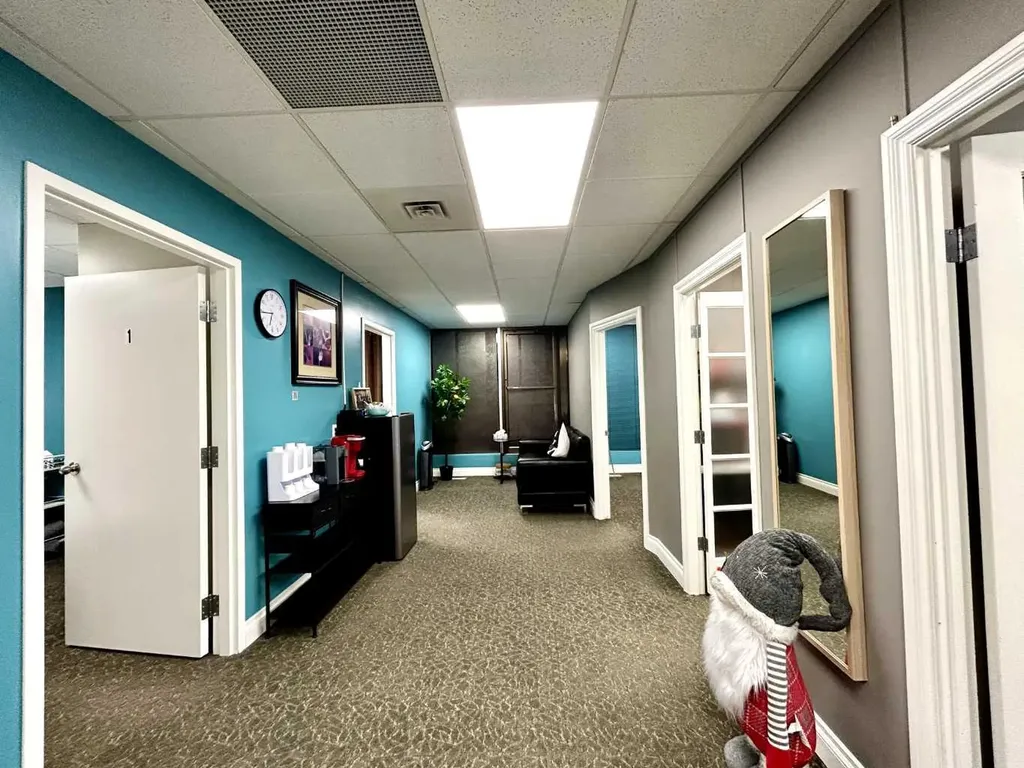 5403 Crowchild Trail Calgary AB T3B 4Z1