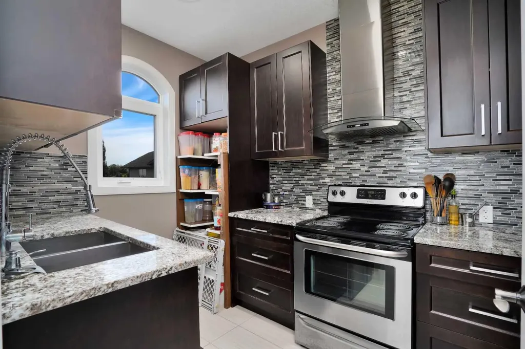 27240 Township Road 392 Rural Red Deer County AB T4S 1X5