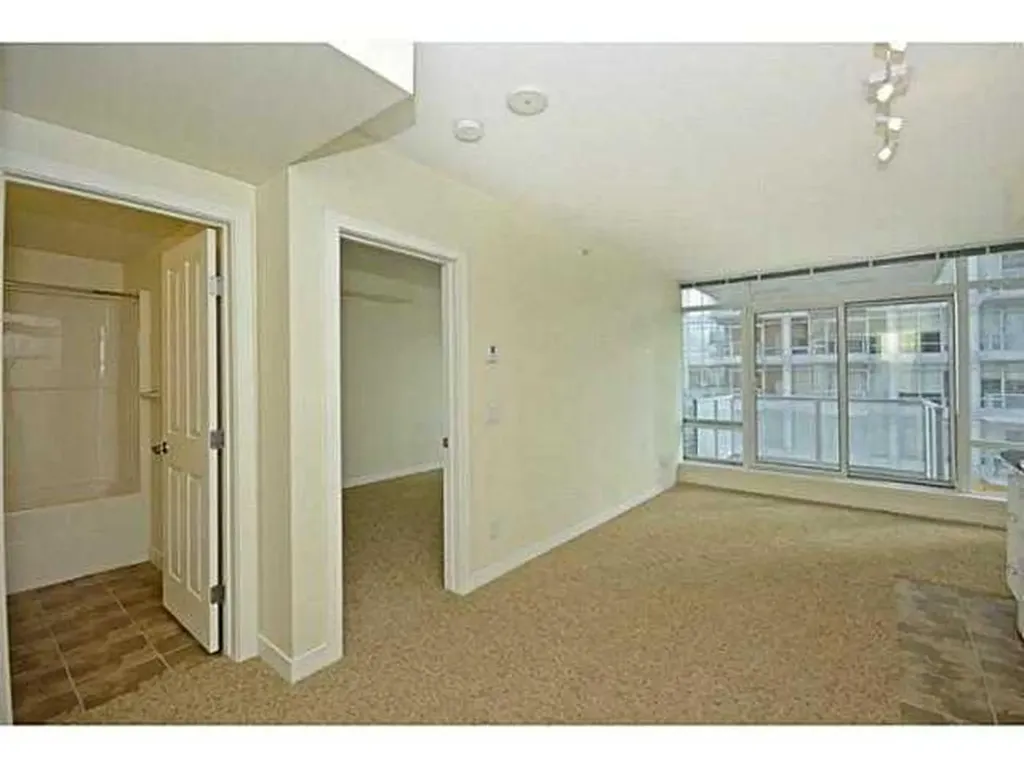 3830 Brentwood Road NW Calgary AB T2L 2J9