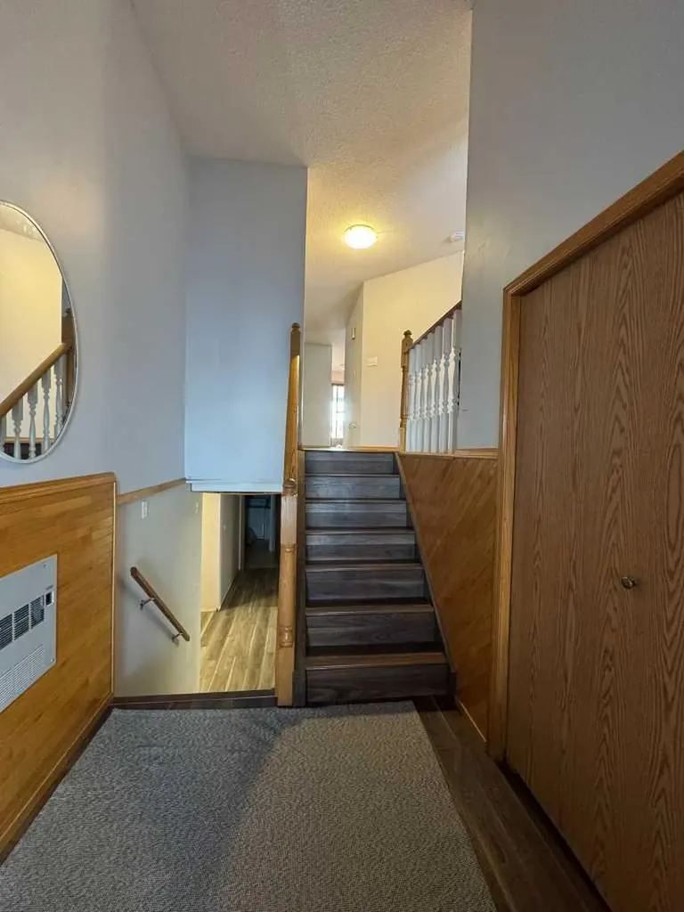 1925 5 Avenue Wainwright AB T9W1J3