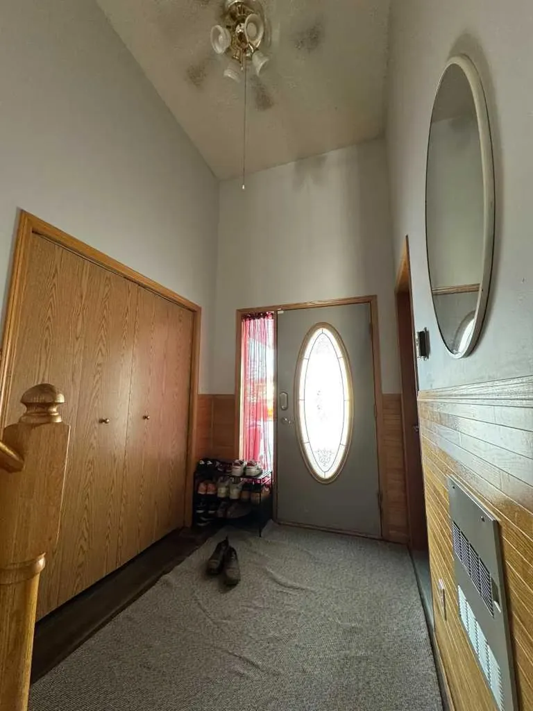 1925 5 Avenue Wainwright AB T9W1J3