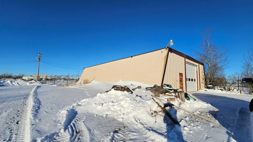 5121 Industrial Crescent Coronation AB T0C1C0