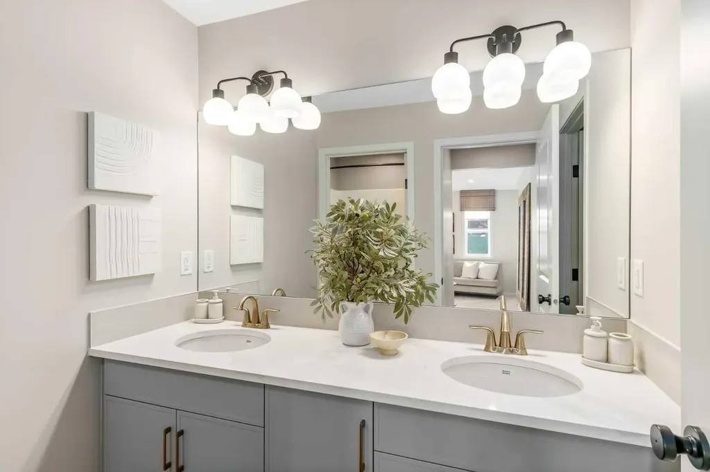 80 Magnolia Green SE Calgary AB T3M 3X8