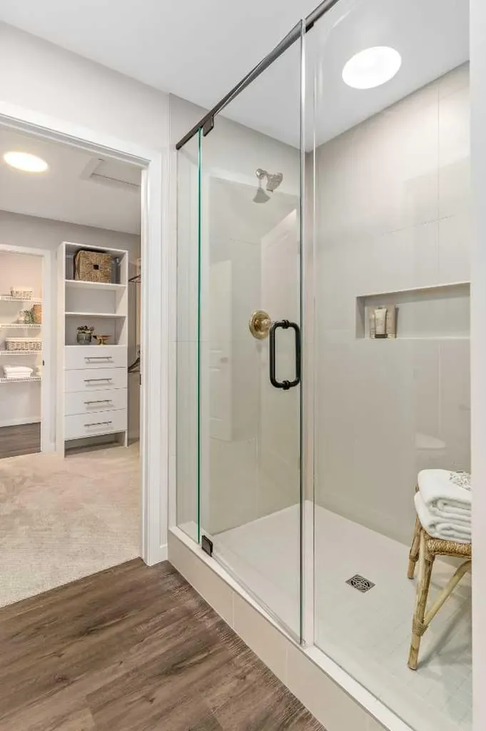 80 Magnolia Green SE Calgary AB T3M 3X8