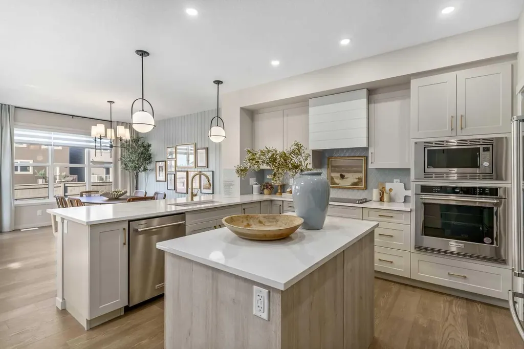 80 Magnolia Green SE Calgary AB T3M 3X8