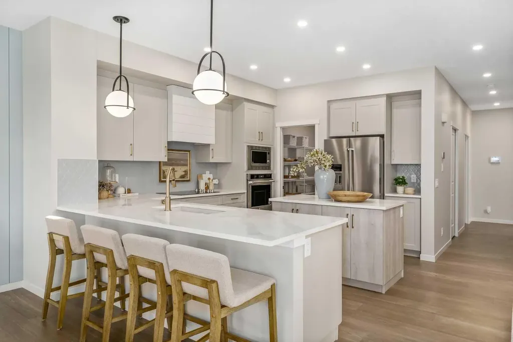 80 Magnolia Green SE Calgary AB T3M 3X8