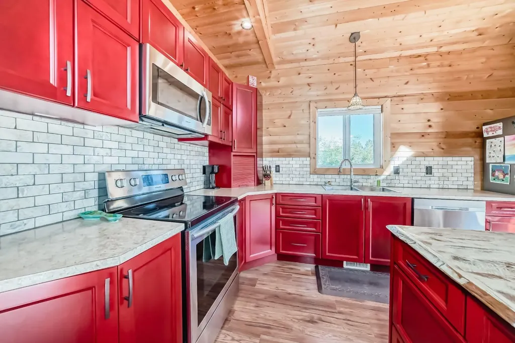 12 Destini Drive White Sands AB T0C2L0