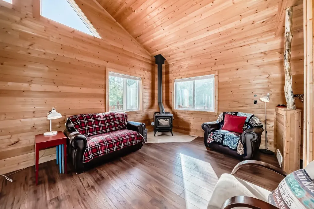 12 Destini Drive White Sands AB T0C2L0