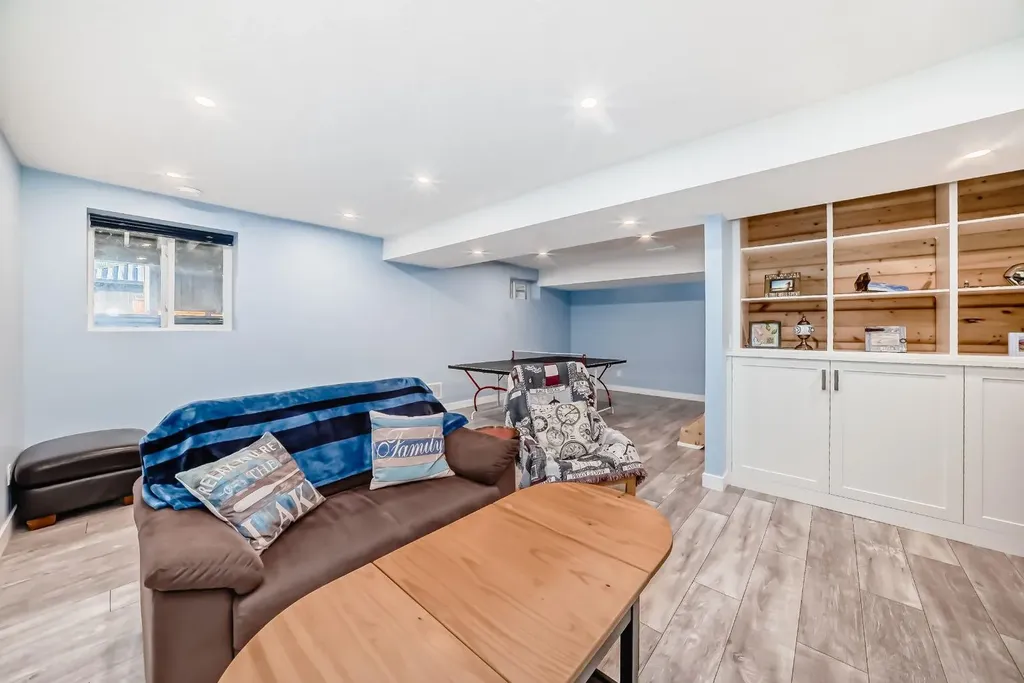 12 Destini Drive White Sands AB T0C2L0