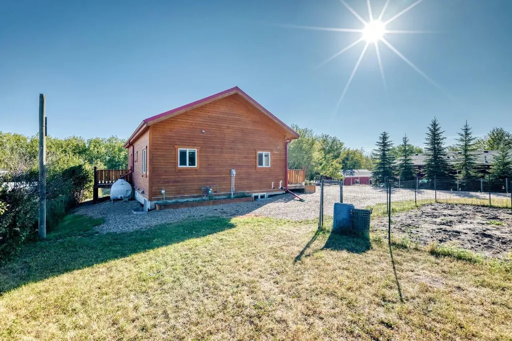 12 Destini Drive White Sands AB T0C2L0