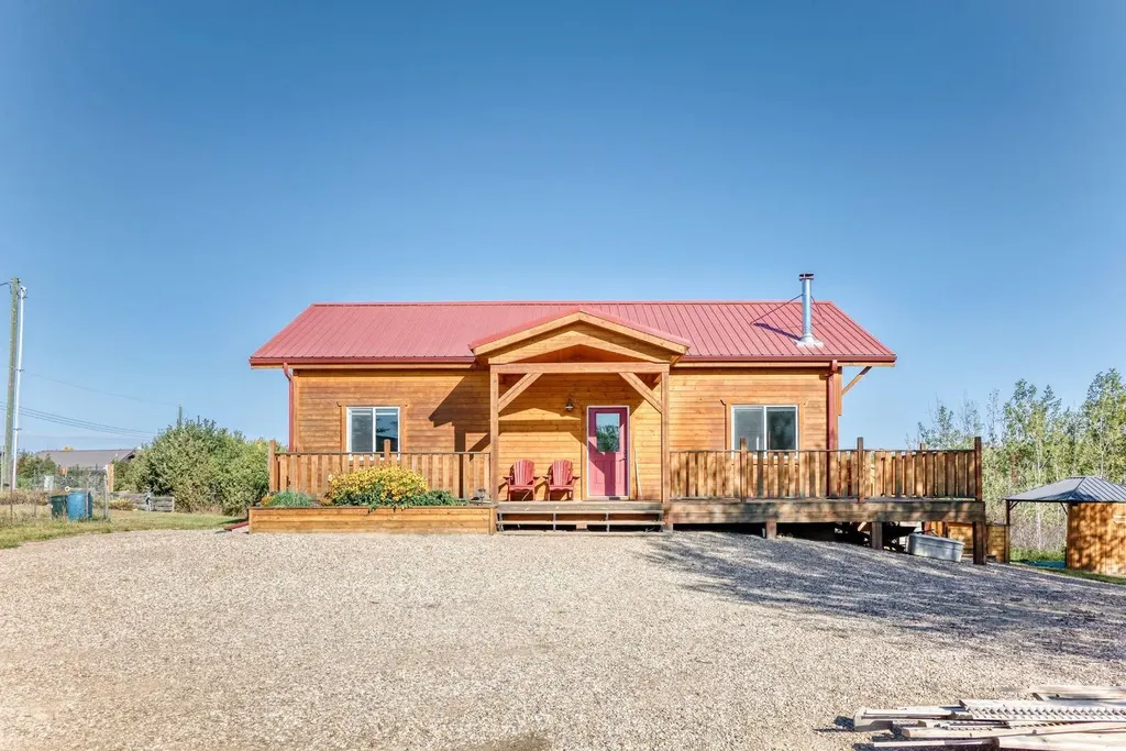 12 Destini Drive White Sands AB T0C2L0