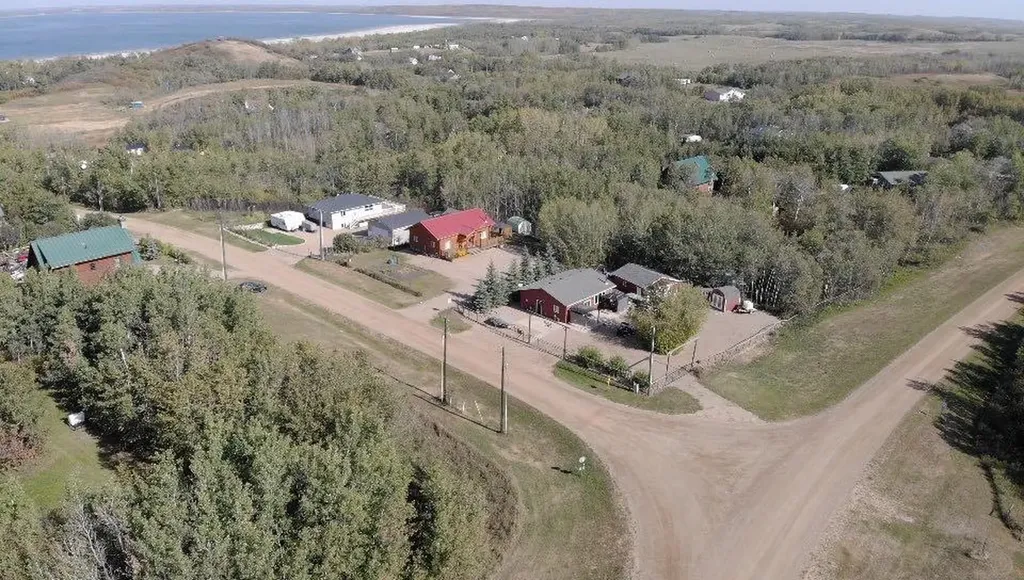 12 Destini Drive White Sands AB T0C2L0