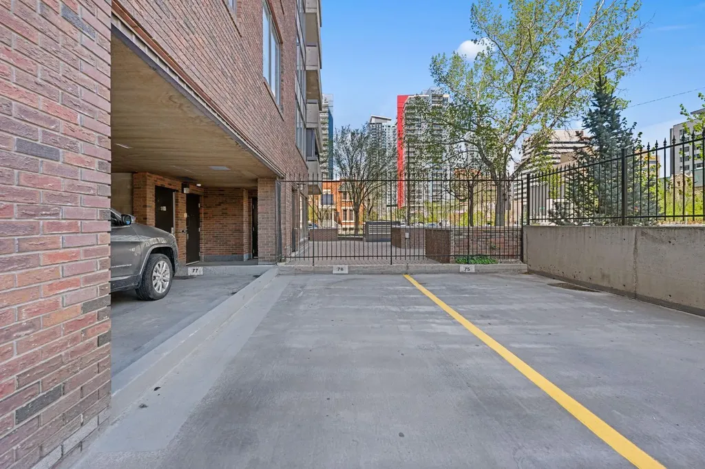 1001 13 Avenue SW Calgary AB T2R 0L5