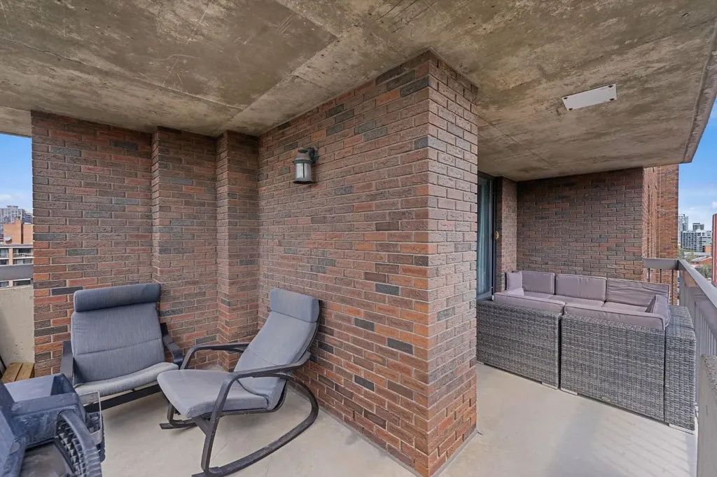 1001 13 Avenue SW Calgary AB T2R 0L5