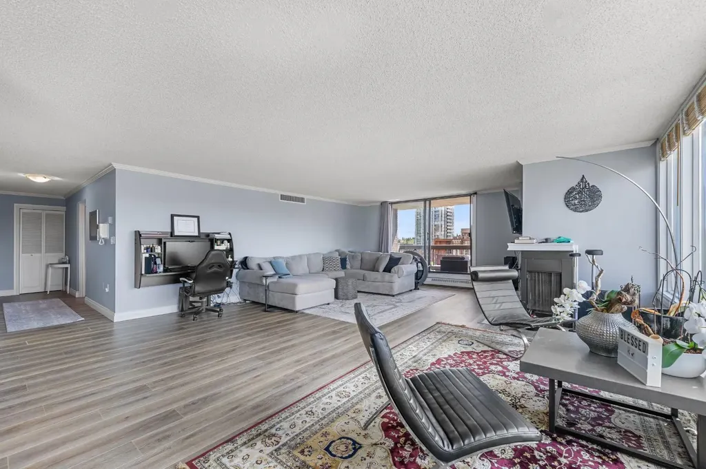 1001 13 Avenue SW Calgary AB T2R 0L5