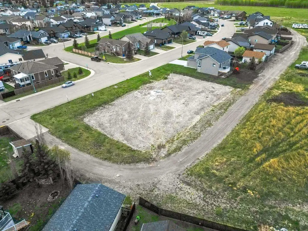 224 12 Avenue NE Sundre AB T0M1X0