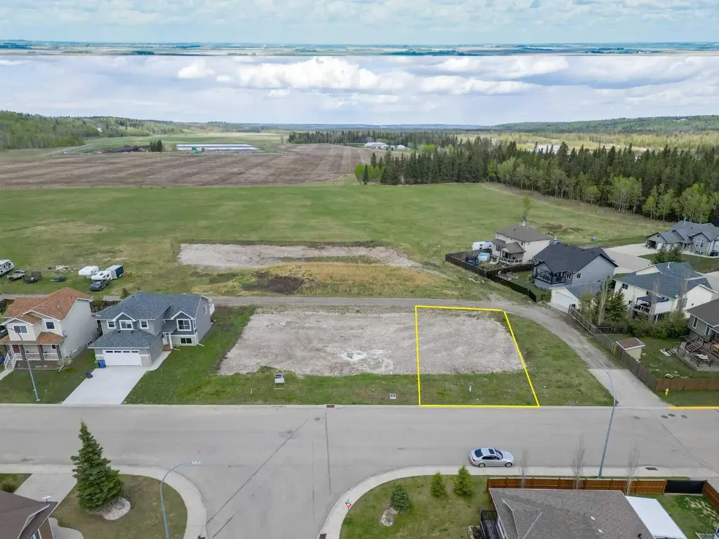 224 12 Avenue NE Sundre AB T0M1X0