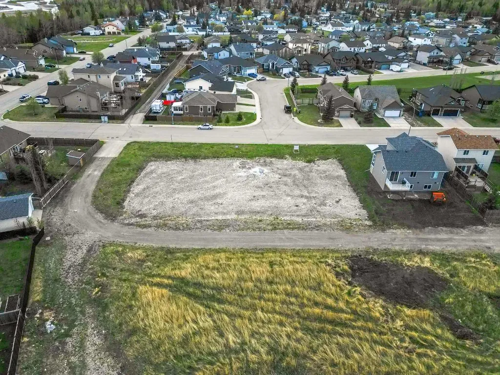 222 12 Avenue NE Sundre AB T0M1X0