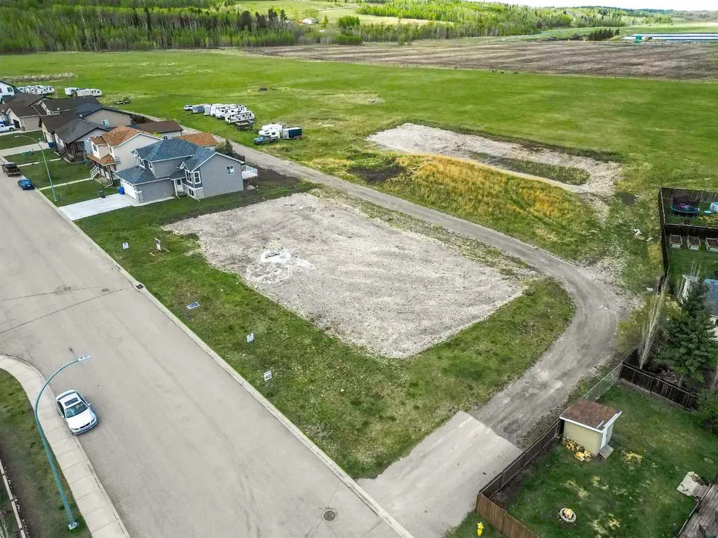 222 12 Avenue NE Sundre AB T0M1X0
