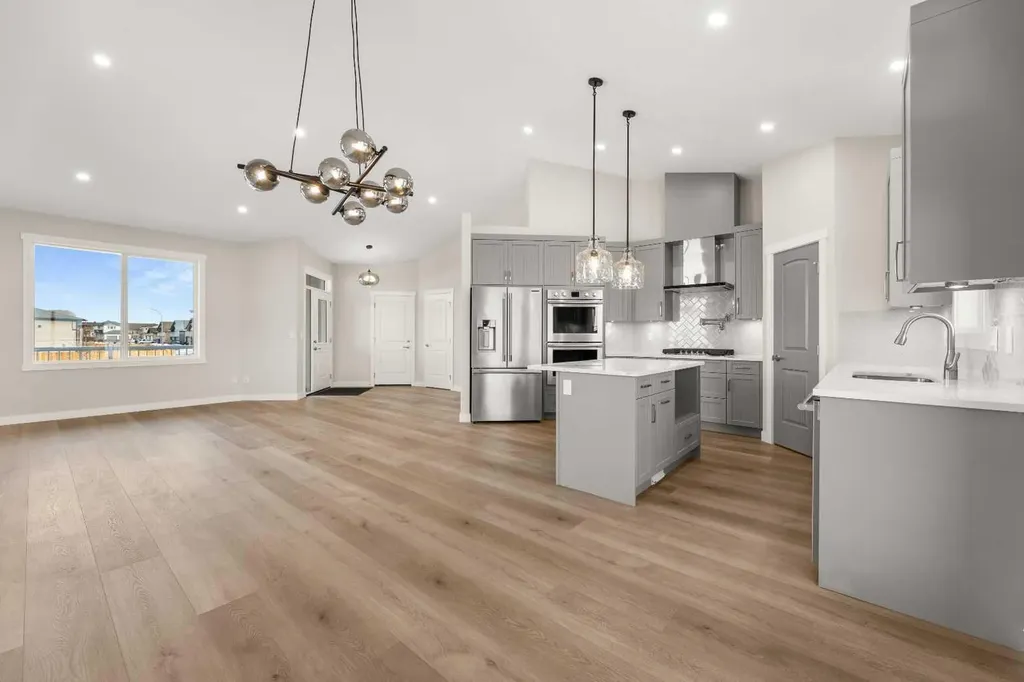 5 Williams Avenue Olds AB T4H 1E7