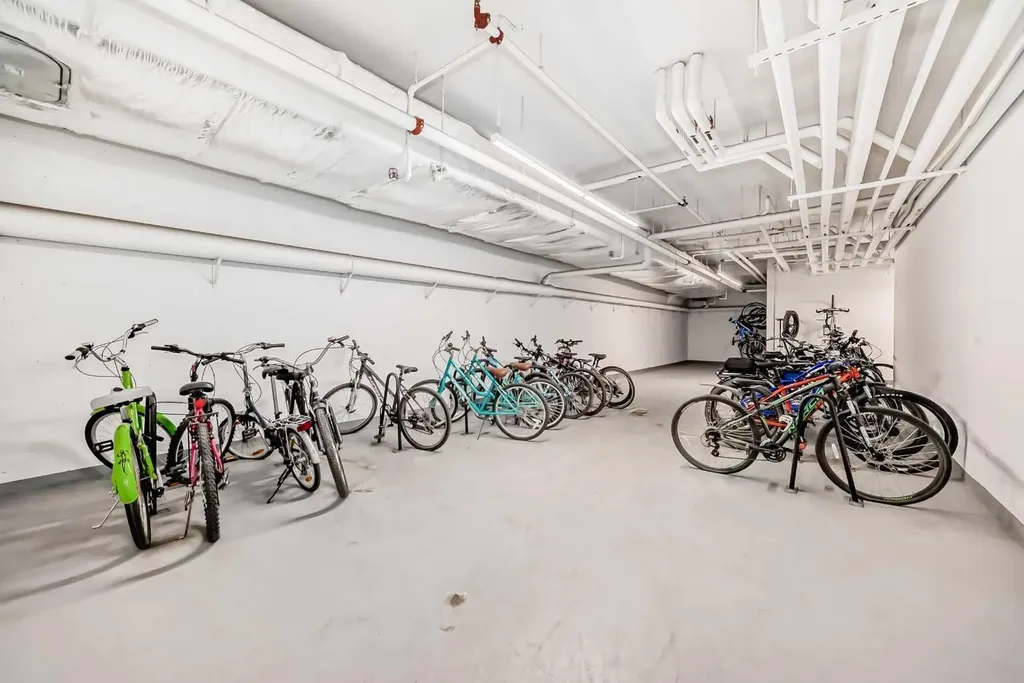 4275 Norford Avenue NW Calgary AB T3B 6M2