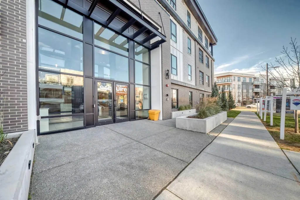 4275 Norford Avenue NW Calgary AB T3B 6M2