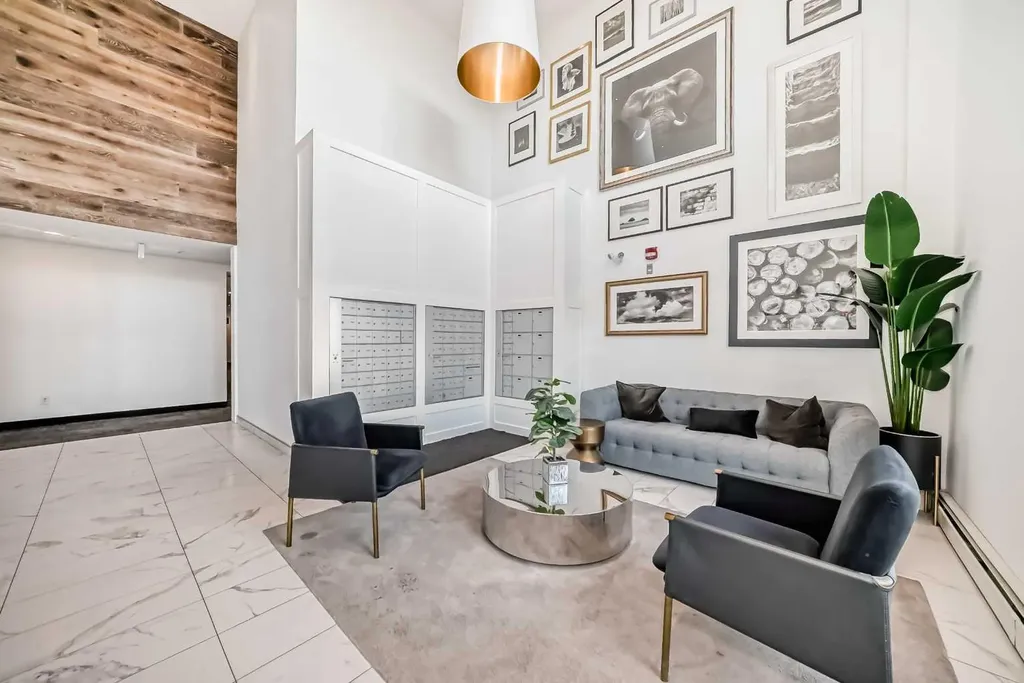 4275 Norford Avenue NW Calgary AB T3B 6M2