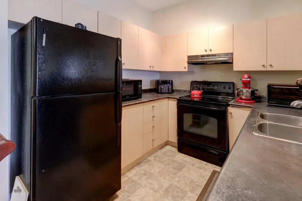 1140 Taradale Drive NE Calgary AB T3J 0G1