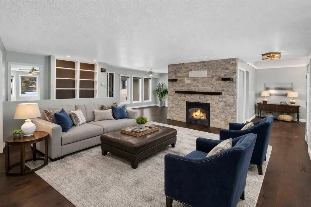 2 Grand Avenue Norglenwold AB T4S 1S5