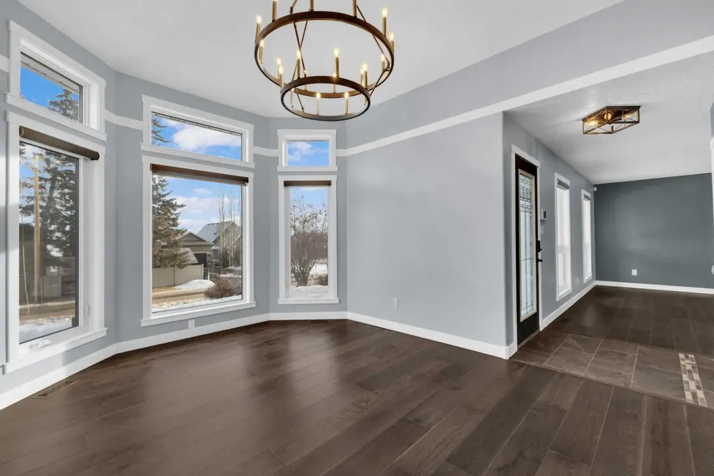 2 Grand Avenue Norglenwold AB T4S 1S5