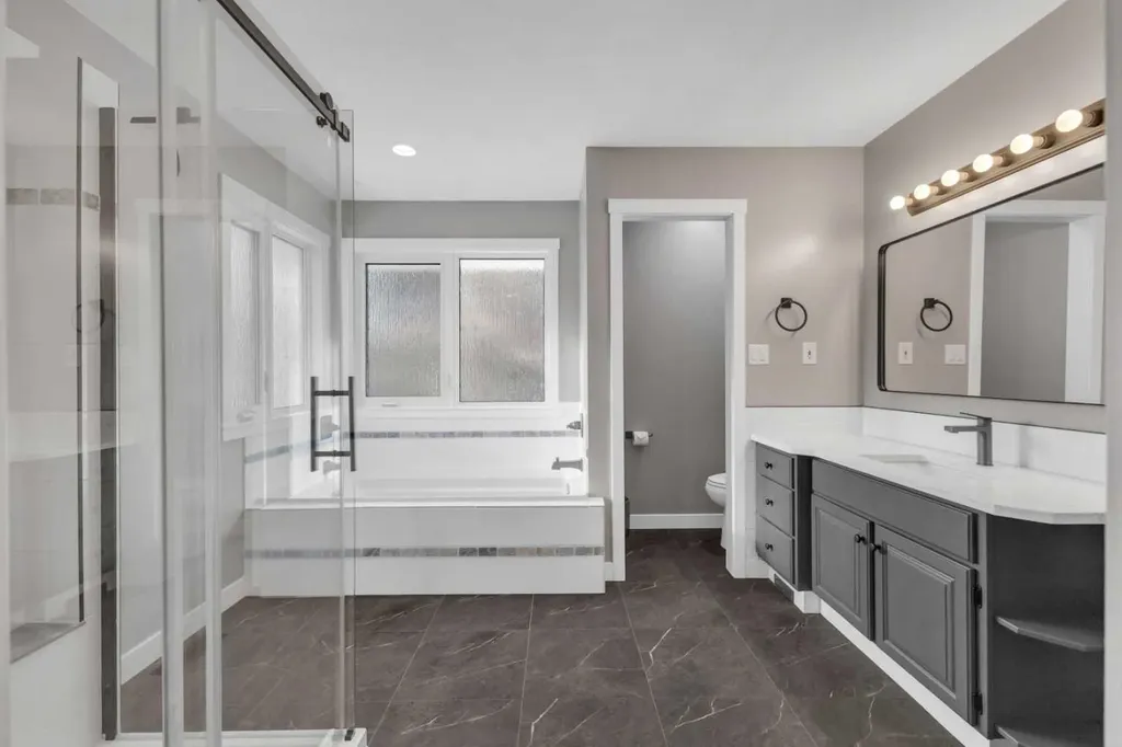 2 Grand Avenue Norglenwold AB T4S 1S5